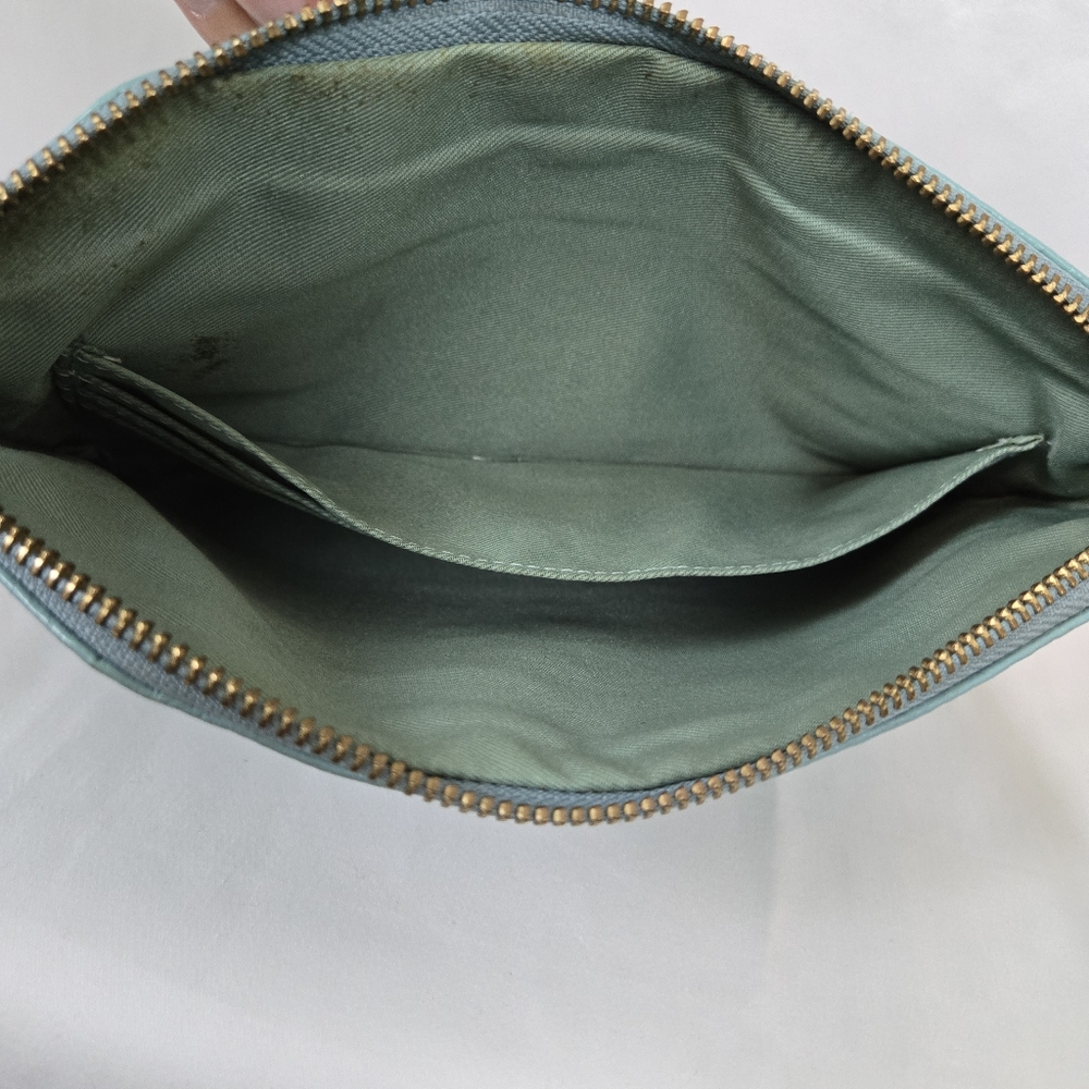 Lodis Women's Turquoise Pebbled Leather Gold Hardware Zipper Wristlet Clutch - Picture 4 of 10
